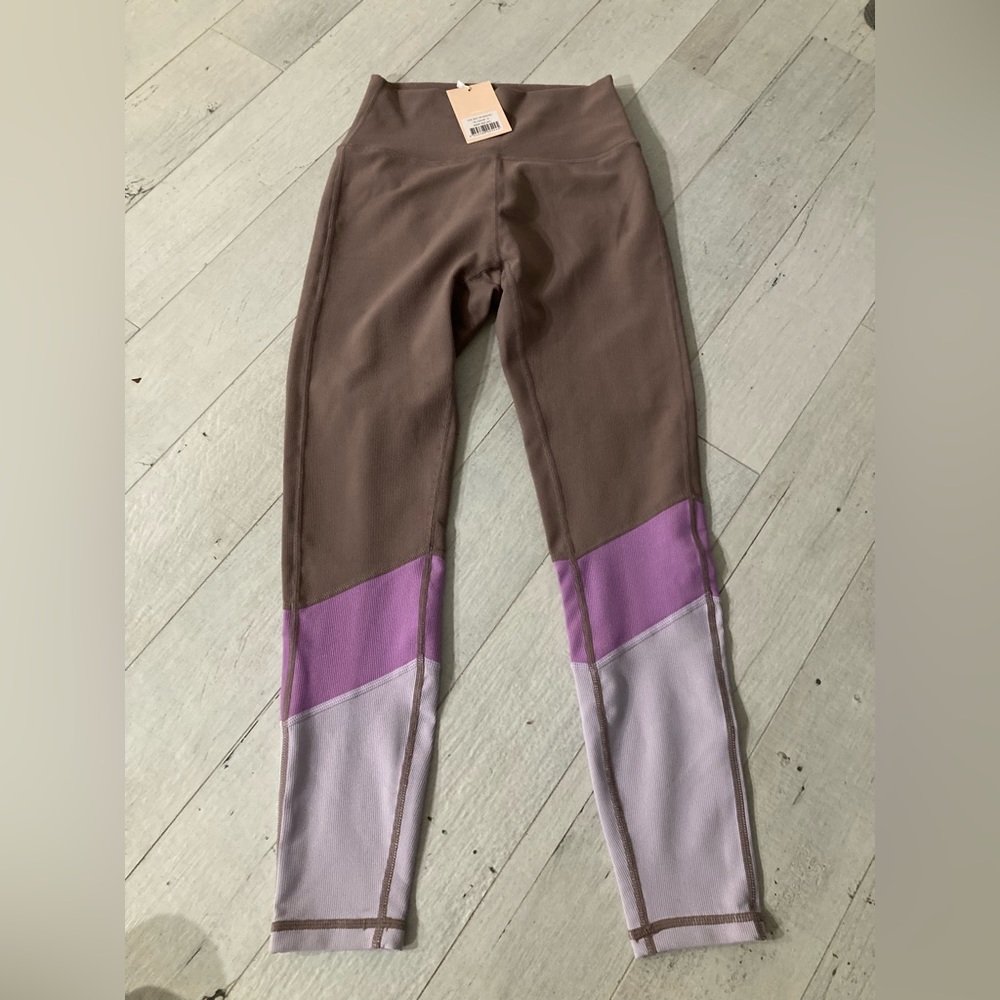 New willo athletic leggings color multi
